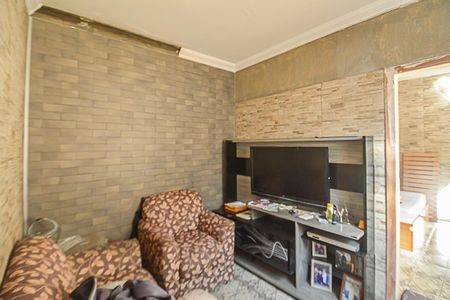 Casa à venda com 195m², 4 quartos e 2 vagas Casa à venda com 195m², 4 quartos e 2 vagasEdícula