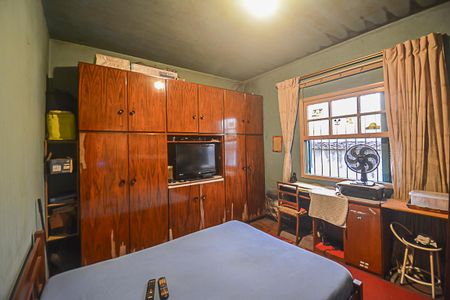 Casa à venda com 195m², 4 quartos e 2 vagas Casa à venda com 195m², 4 quartos e 2 vagasQuarto 2