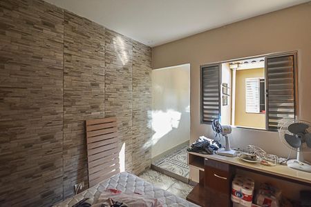 Casa à venda com 195m², 4 quartos e 2 vagas Casa à venda com 195m², 4 quartos e 2 vagasEdícula