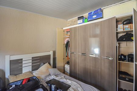 Casa à venda com 195m², 4 quartos e 2 vagas Casa à venda com 195m², 4 quartos e 2 vagasEdícula