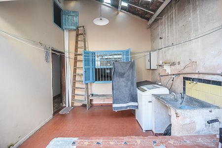 Casa à venda com 195m², 4 quartos e 2 vagas Casa à venda com 195m², 4 quartos e 2 vagasÁrea de Serviço