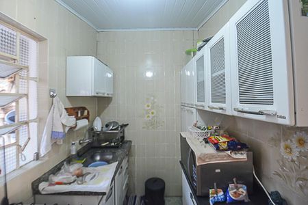 Casa à venda com 195m², 4 quartos e 2 vagas Casa à venda com 195m², 4 quartos e 2 vagasEdícula