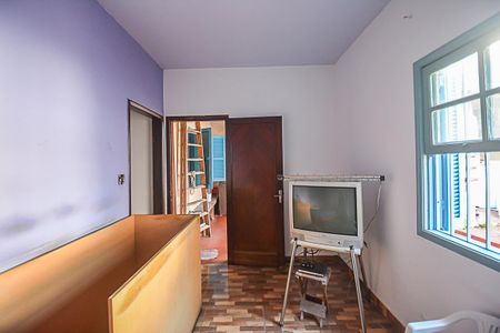 Casa à venda com 195m², 4 quartos e 2 vagas Casa à venda com 195m², 4 quartos e 2 vagasQuarto 4