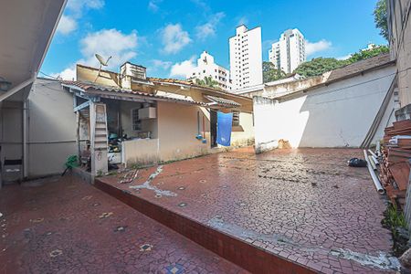 Casa à venda com 195m², 4 quartos e 2 vagas Casa à venda com 195m², 4 quartos e 2 vagasQuintal
