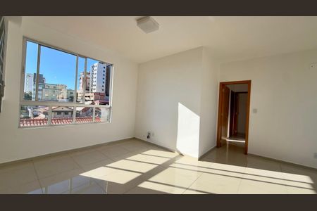 Apartamento à venda com 115m², 2 quartos e 2 vagas Apartamento à venda com 115m², 2 quartos e 2 vagasSala