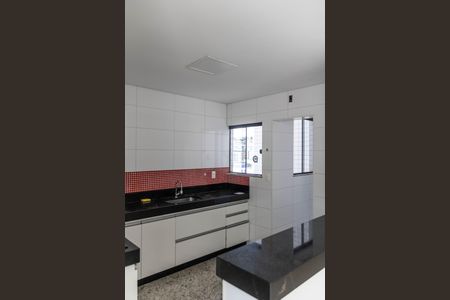 Apartamento à venda com 115m², 3 quartos e 2 vagasCozinha
