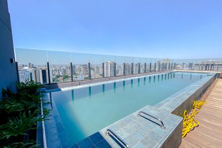 Apartamento à venda com 35m², 1 quarto e 1 vagaÁrea comum - Piscina