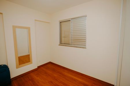 Apartamento à venda com 90m², 3 quartos e 2 vagasQuarto 2