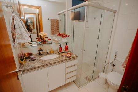 Apartamento à venda com 90m², 3 quartos e 2 vagasBanheiro