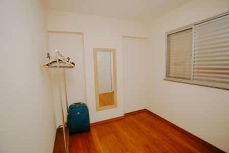 Apartamento à venda com 90m², 3 quartos e 2 vagasQuarto 2