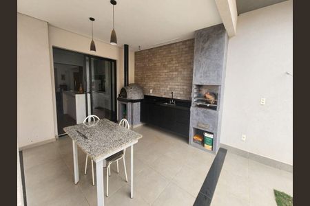 Casa à venda com 4 quartos, 372m² em Jardim Samambaia, Jundiaí