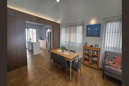 Casa à venda com 4 quartos, 372m² em Jardim Samambaia, Jundiaí