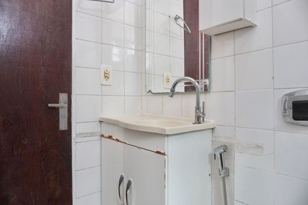 Apartamento para alugar com 67m², 2 quartos e 1 vaga Apartamento para alugar com 67m², 2 quartos e 1 vagaSuíte - Banheiro