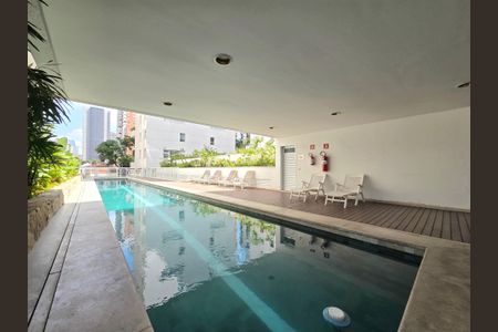 Apartamento à venda com 130m², 2 quartos e 2 vagasÁrea comum - Piscina