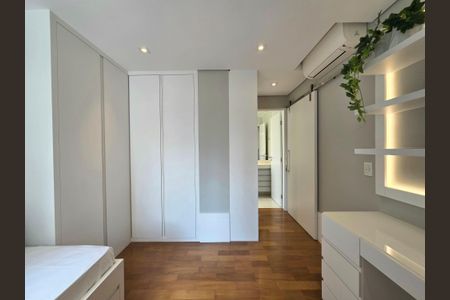 Apartamento à venda com 130m², 2 quartos e 2 vagasSuíte 2