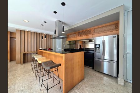 Apartamento à venda com 130m², 2 quartos e 2 vagasÁrea comum - Salão de festas