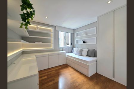 Apartamento à venda com 130m², 2 quartos e 2 vagasSuíte 2