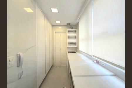 Apartamento à venda com 130m², 2 quartos e 2 vagasCozinha