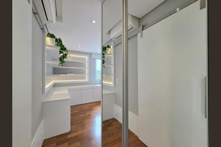 Apartamento à venda com 130m², 2 quartos e 2 vagasSuíte 2