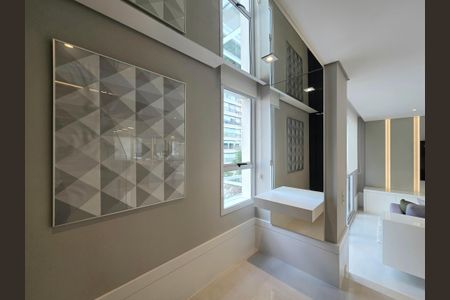 Apartamento à venda com 130m², 2 quartos e 2 vagasSala