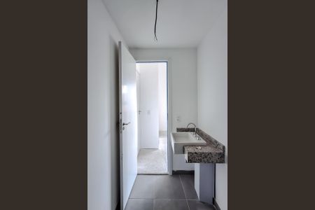 Apartamento à venda com 35m², 1 quarto e 1 vaga Apartamento à venda com 35m², 1 quarto e 1 vagaBanheiro da Suíte
