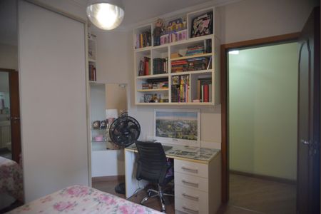 Casa à venda com 224m², 3 quartos e 4 vagasQuarto Suite 2