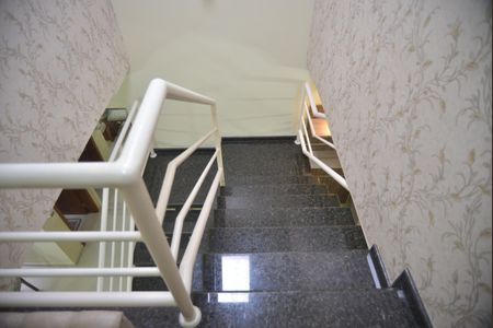 Casa à venda com 224m², 3 quartos e 4 vagasEscada