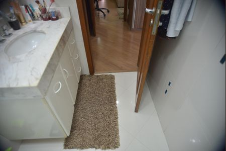 Casa à venda com 224m², 3 quartos e 4 vagasBanheiro da Suíte 1