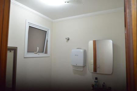 Casa à venda com 224m², 3 quartos e 4 vagasBanheiro de Serviçlo