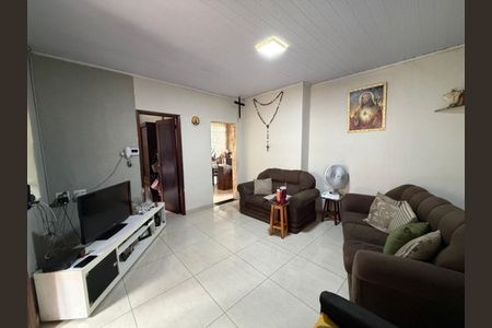 Casa à venda com 5 quartos, 246m² em Santo Andre, Belo Horizonte