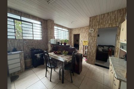 Casa à venda com 5 quartos, 246m² em Santo Andre, Belo Horizonte