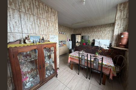 Casa à venda com 5 quartos, 246m² em Santo Andre, Belo Horizonte