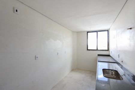 Apartamento à venda com 184m², 3 quartos e 2 vagasCozinha