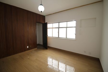 Casa à venda com 180m², 3 quartos e 3 vagasSuíte 3