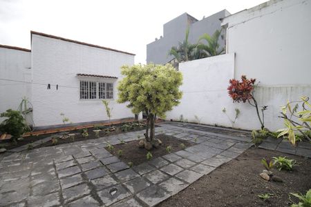 Casa à venda com 180m², 3 quartos e 3 vagasQuintal