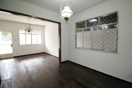 Sala de casa para alugar com 3 quartos, 180m² em Tanque, Rio de Janeiro