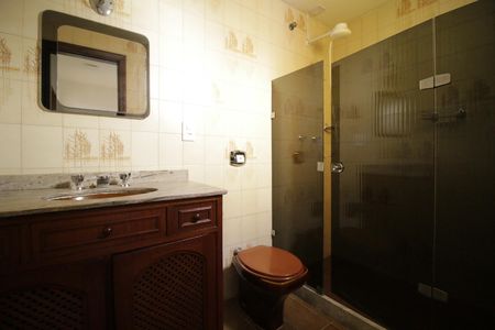 Casa à venda com 180m², 3 quartos e 3 vagasBanheiro da Suíte 3