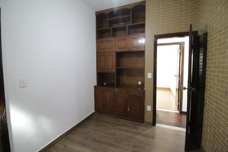 Casa à venda com 180m², 3 quartos e 3 vagasCopa