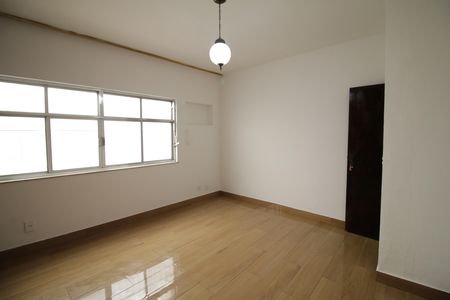 Casa à venda com 180m², 3 quartos e 3 vagasSuíte 3