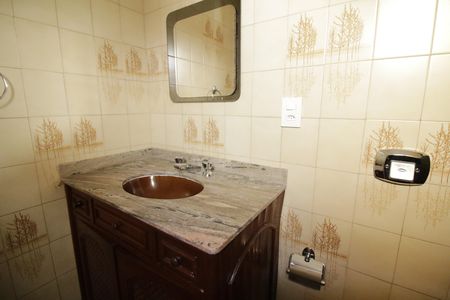 Casa à venda com 180m², 3 quartos e 3 vagasBanheiro da Suíte 3