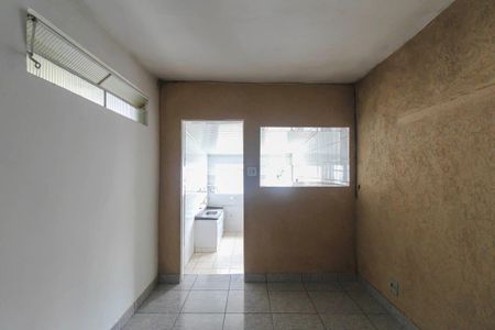 Sala de casa para alugar com 1 quarto, 100m² em Vila Graciosa, São Paulo