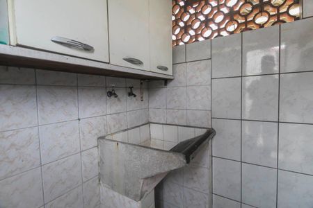 Casa para alugar com 100m², 1 quarto e sem vagaÁrea de Serviço