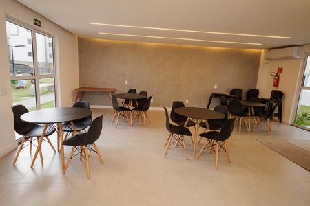 Apartamento para alugar com 40m², 2 quartos e sem vagaÁrea comum - Salão de festas