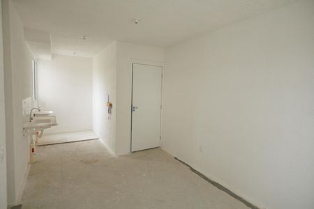 Sala de apartamento para alugar com 2 quartos, 40m² em Santa Cruz, Rio de Janeiro