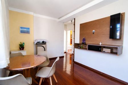 Foto 03 de apartamento à venda com 2 quartos, 60m² em Sion, Belo Horizonte
