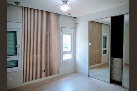 Casa à venda com 3 quartos, 185m² em Campo Belo, São Paulo