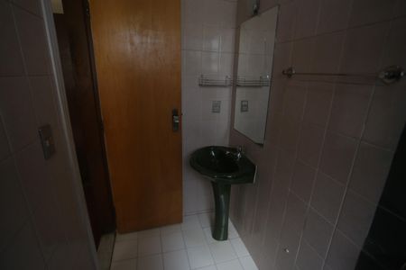 Casa para alugar com 328m², 5 quartos e 2 vagasSuite