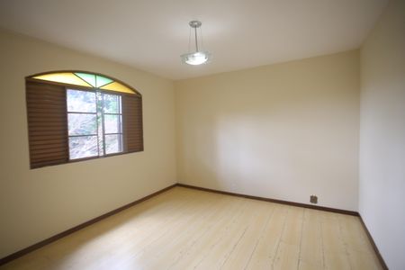 Casa para alugar com 328m², 5 quartos e 2 vagasQuarto  3