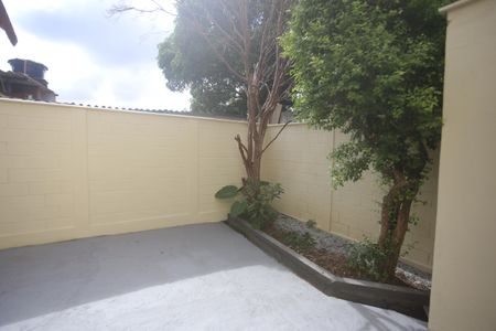 Casa para alugar com 328m², 5 quartos e 2 vagasQuintal