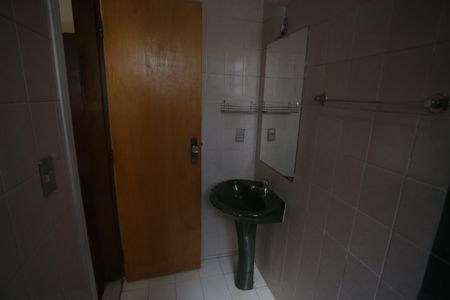 Casa para alugar com 328m², 5 quartos e 2 vagasSuite